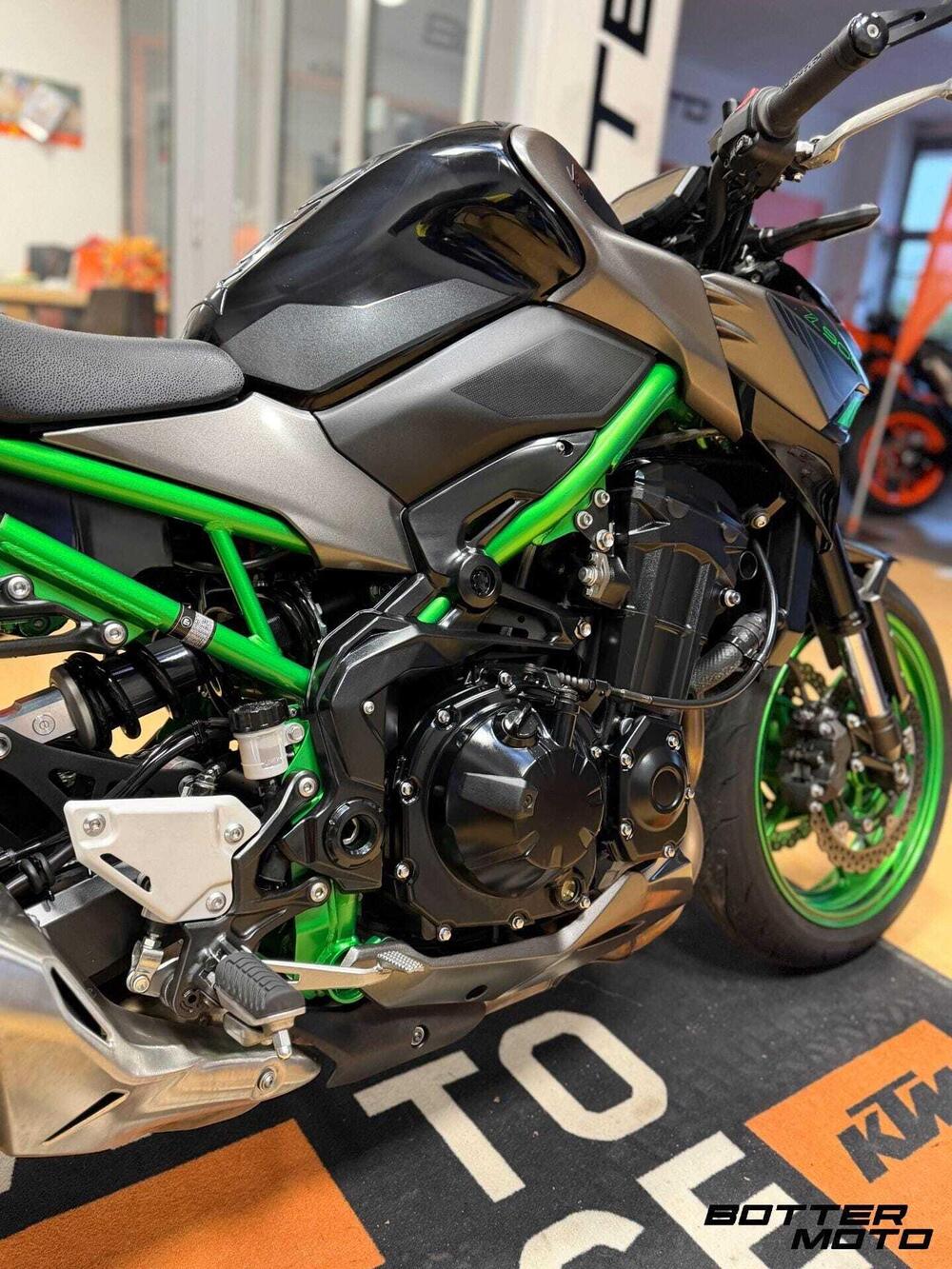 Kawasaki Z 900 (2021 - 24) (12)
