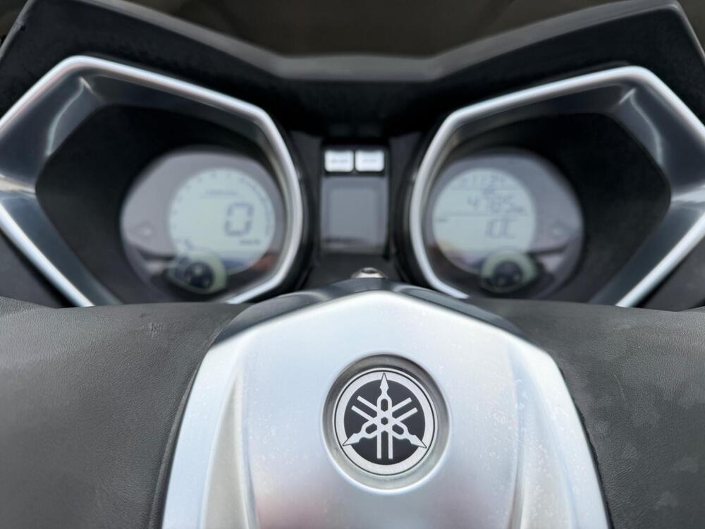 Yamaha X-Max 250 Momo Design (2011 - 13) (7)