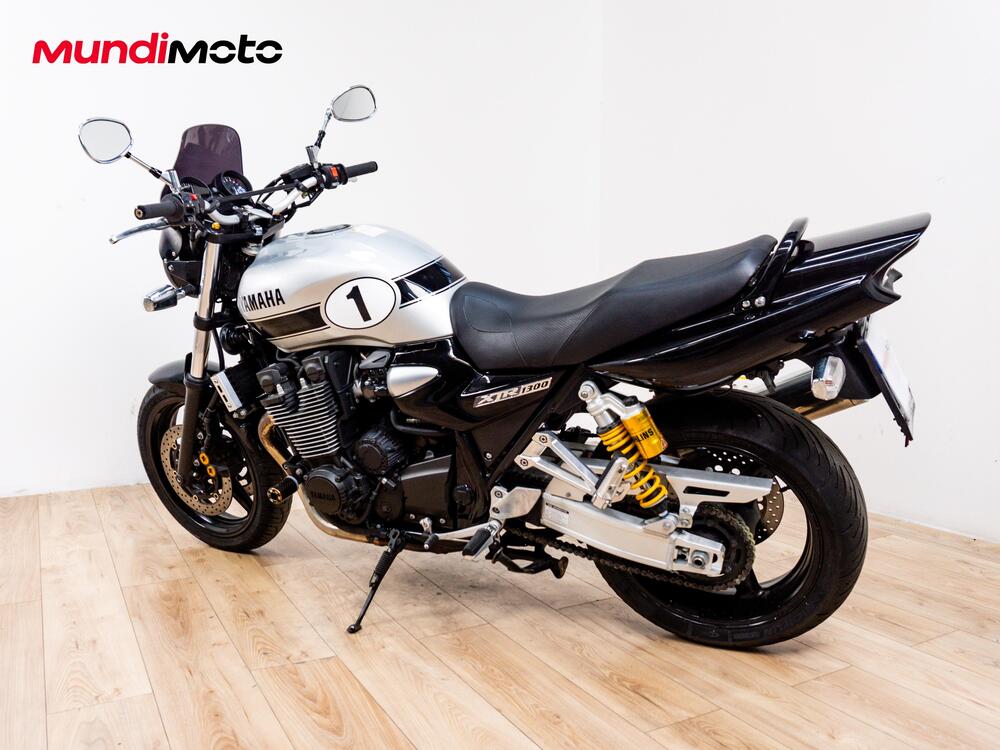 Yamaha XJR 1300 60th Anniversary (2015 - 16) (7)