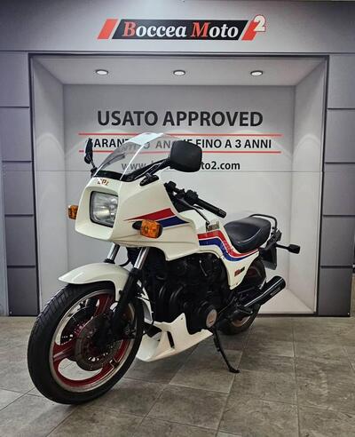 Kawasaki GPZ 750 d'epoca