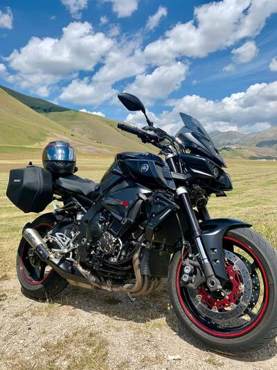 Yamaha MT-10 ABS (2016 - 17) usata