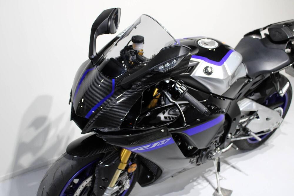 Yamaha YZF R1M (2020 - 25) (10)