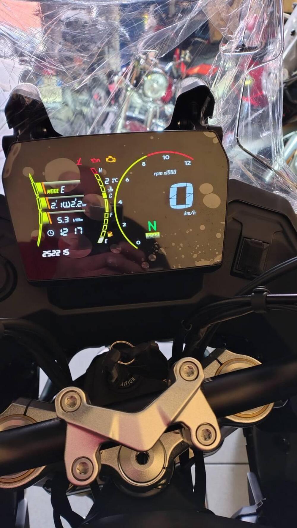 Voge Valico 625DSX (2025 - 26) (4)