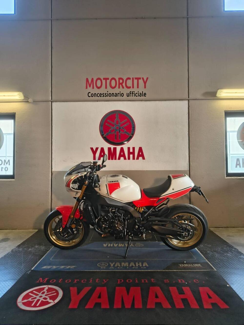Yamaha XSR 900 (2022 - 26) (4)