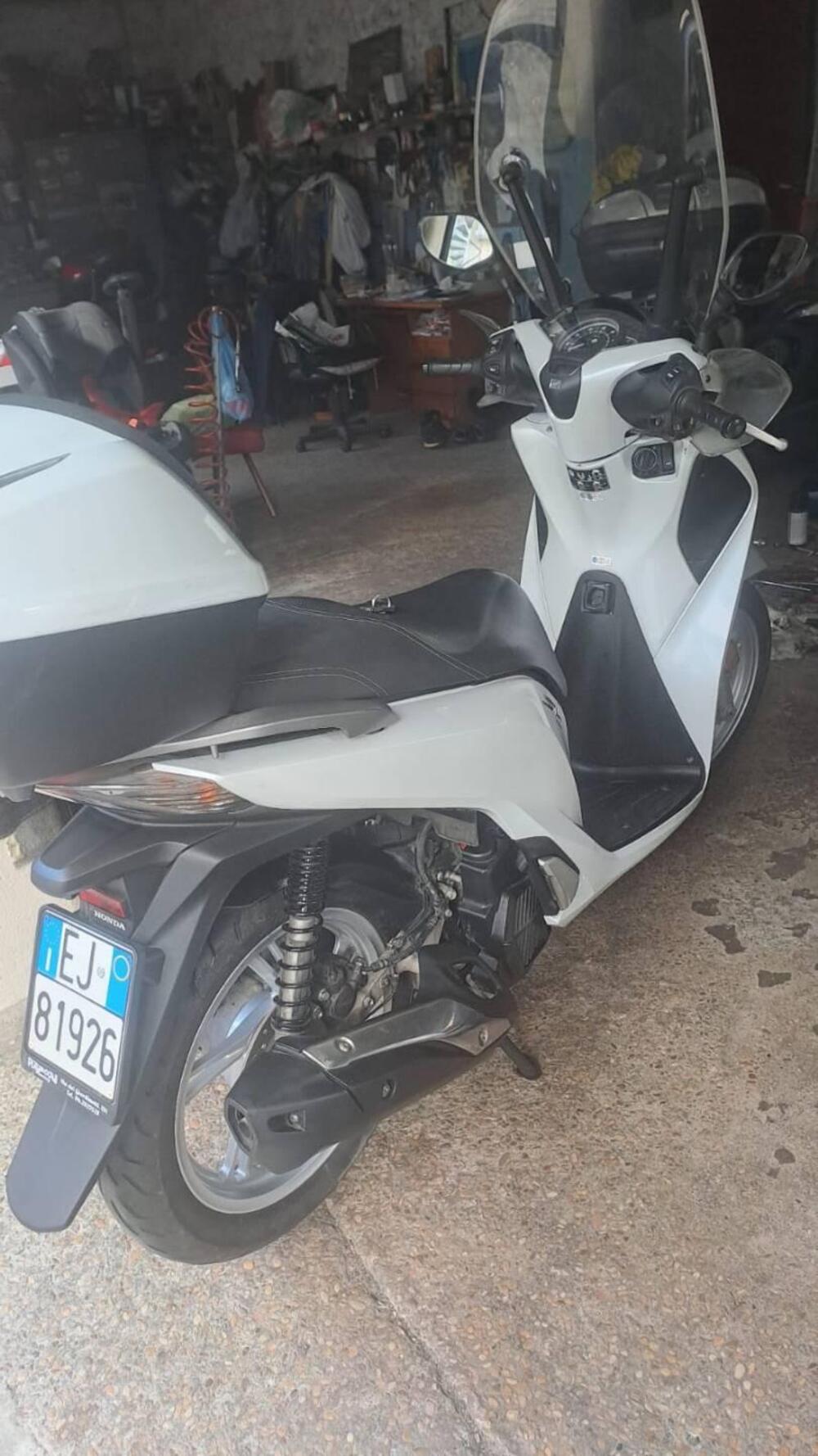 Honda SH 150 i (2017 - 19) (2)