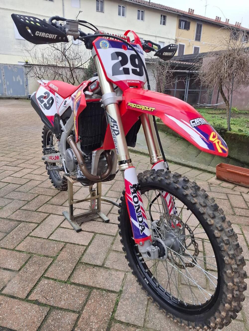 Honda CRF 250 R (2022) (4)