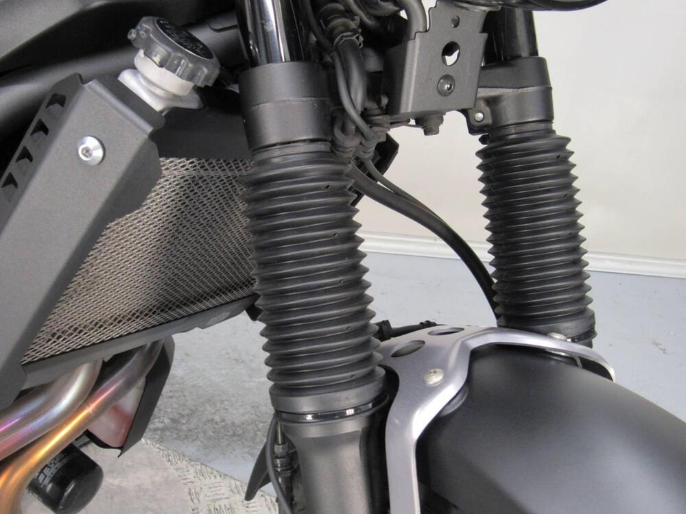 Yamaha XSR 700 ABS 60th Anniversary (2016 - 18) (12)