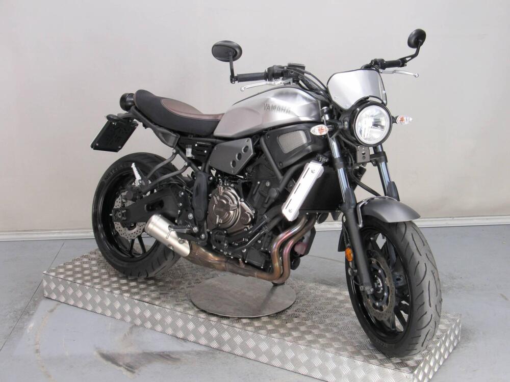 Yamaha XSR 700 ABS (2016 - 20) (3)