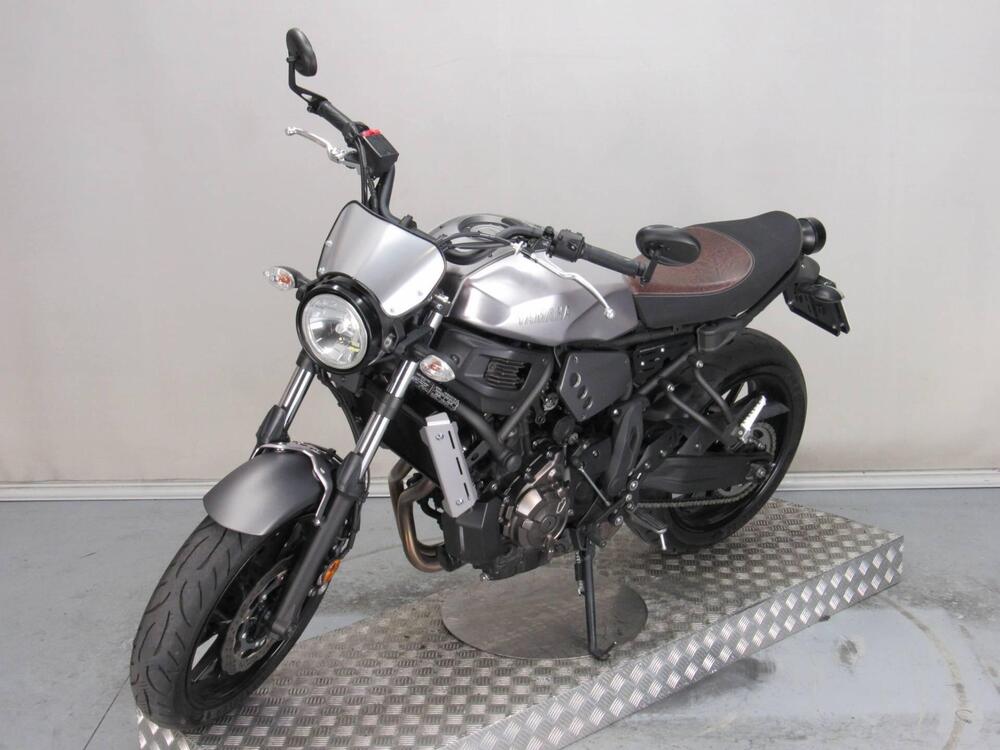 Yamaha XSR 700 ABS (2016 - 20) (4)