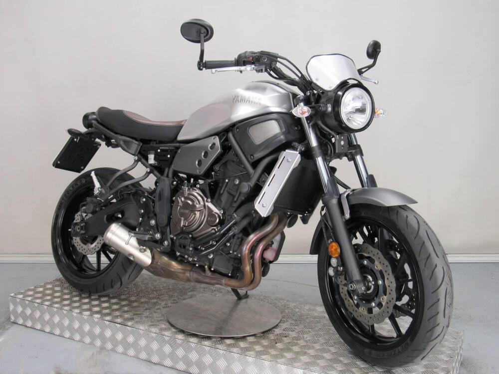 Yamaha XSR 700 ABS (2016 - 20) (9)