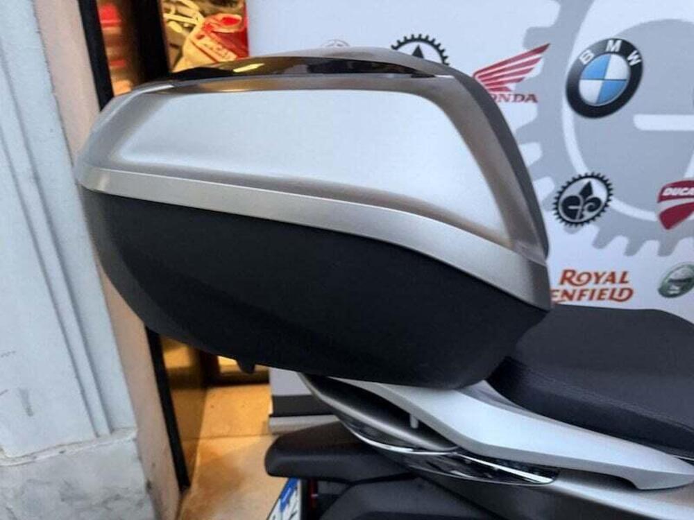 Honda SH 350 (2021 - 24) (4)