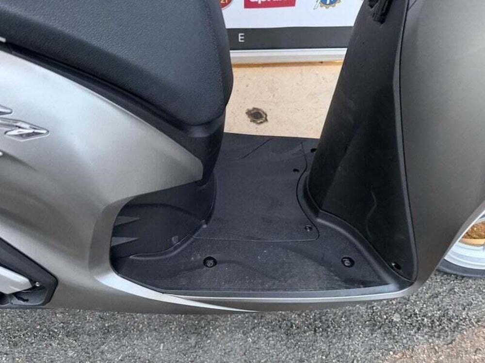 Honda SH 350 (2021 - 24) (7)