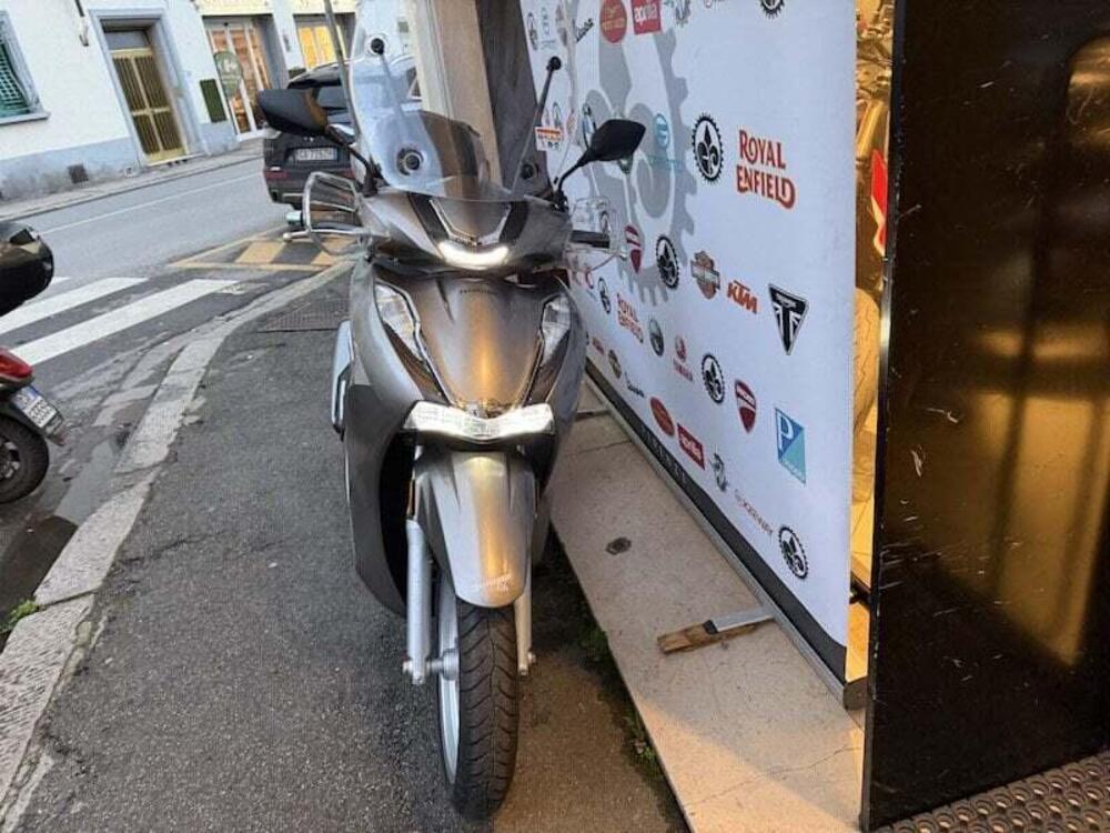 Honda SH 350 (2021 - 24) (13)