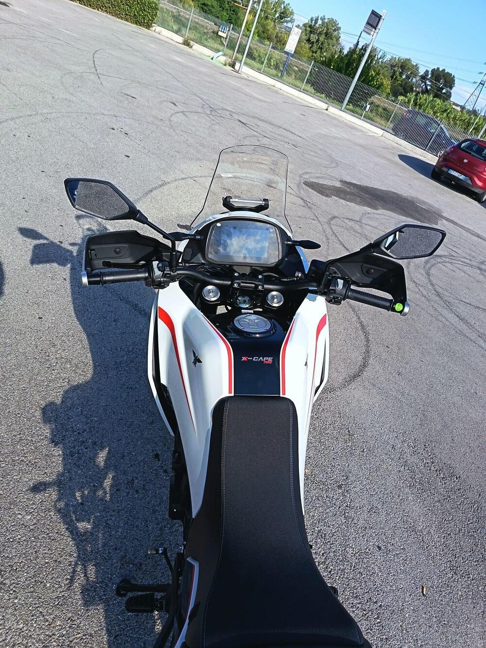 Moto Morini X-Cape 700 Gold Edition (2025 - 26) (8)