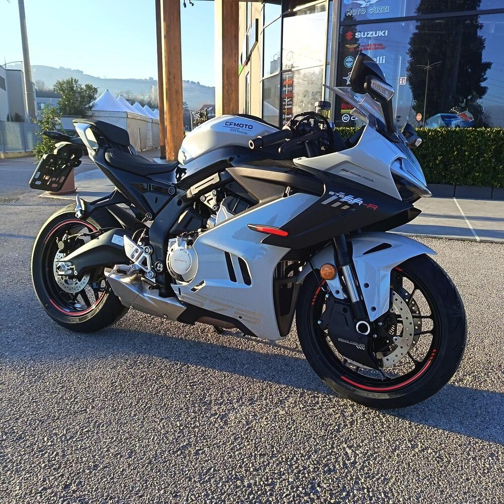 CFMOTO 675SR-R (2025 - 26) (3)