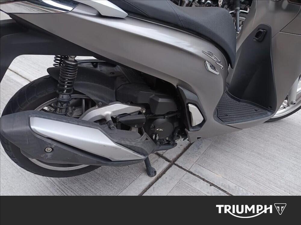 Honda SH 350 (2021 - 24) (6)