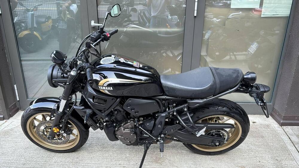 Yamaha XSR 700 (2022 - 26) (9)