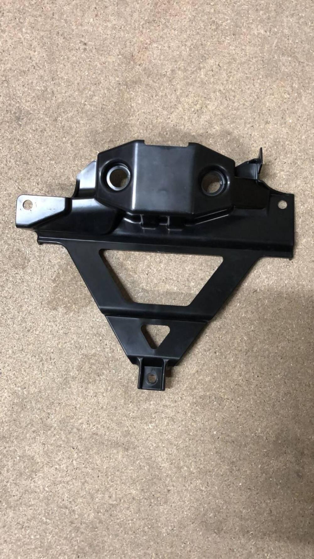 COPERCHIO UNITA' ELETTRONICA PER HONDA CBR 1000 RR (2)