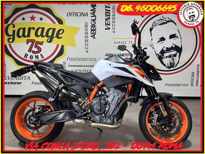 KTM 890 Duke R (2021) usata