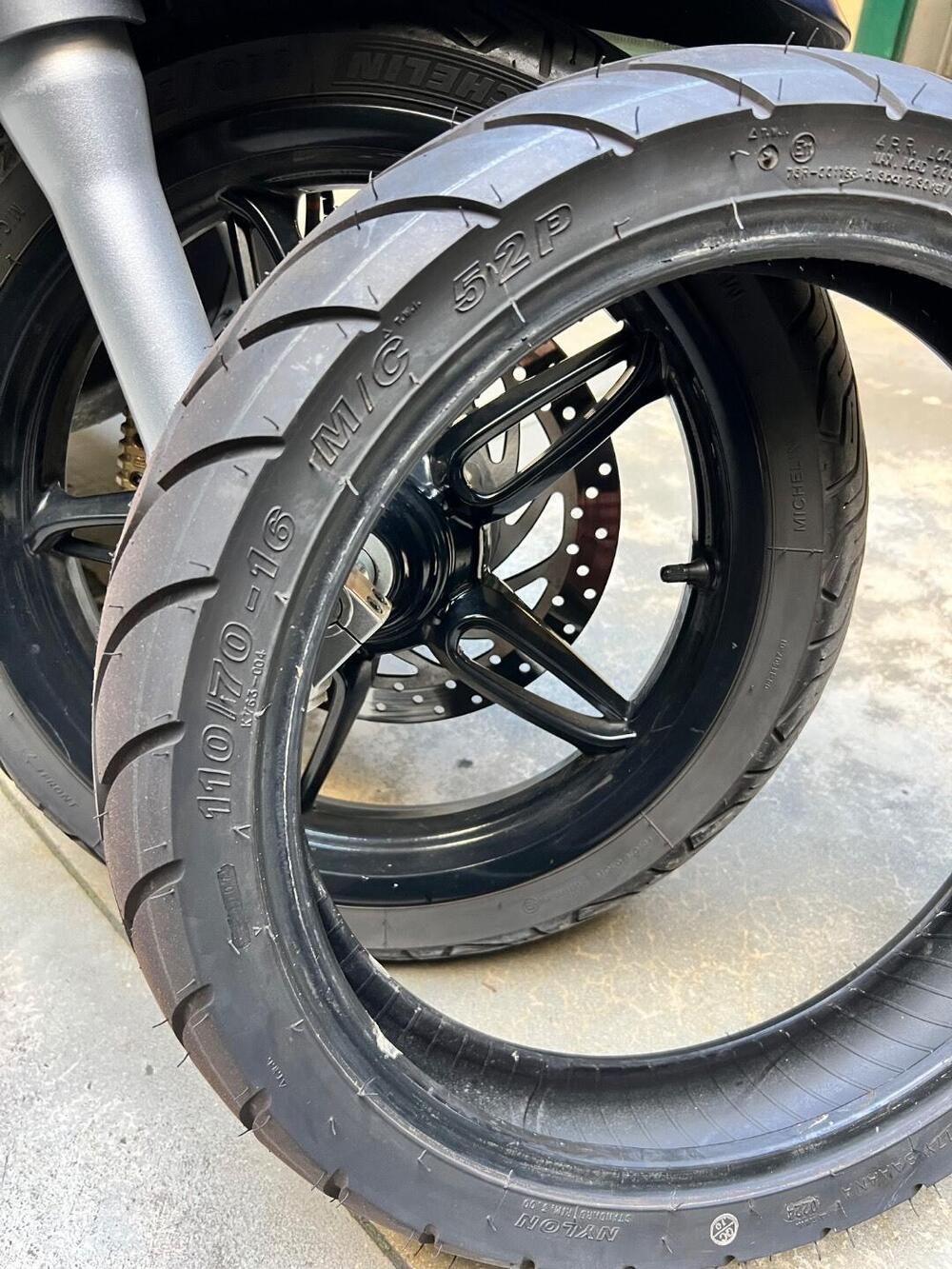 Piaggio Beverly 350 Police ABS-ASR (2018 - 20)