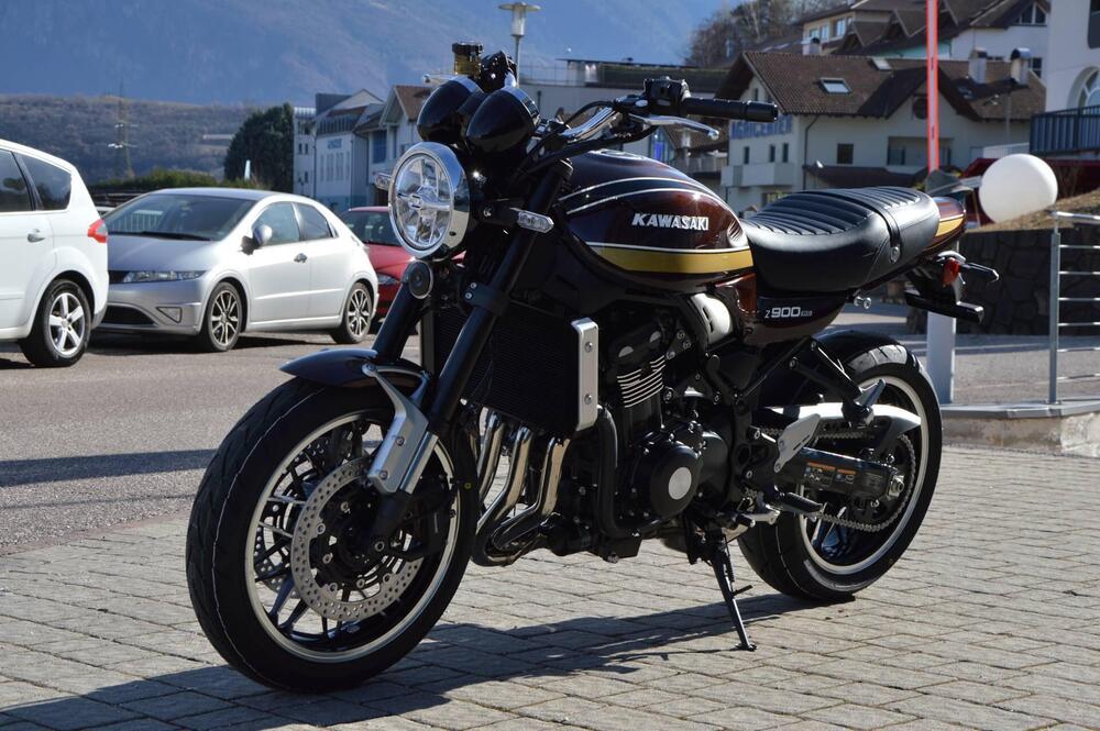 Kawasaki Z 900 RS (2026) (9)