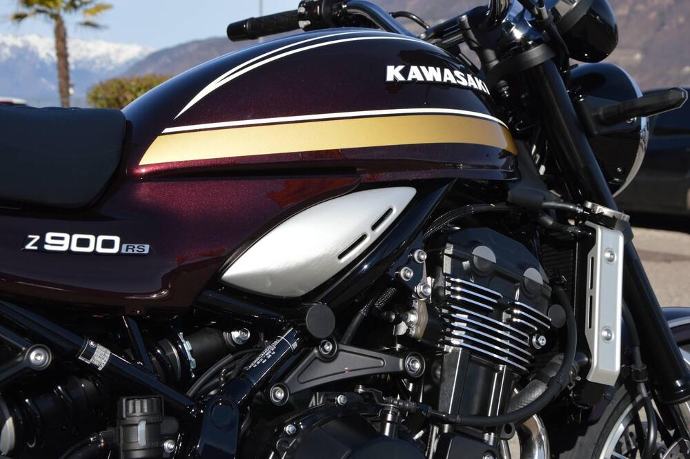 Kawasaki Z 900 RS (2026) (13)