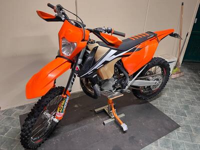 KTM 250 EXC E (2017) usata