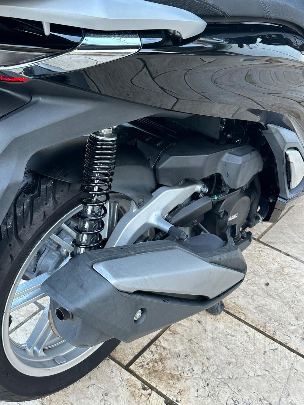 Honda SH 350 (2021 - 24) (11)