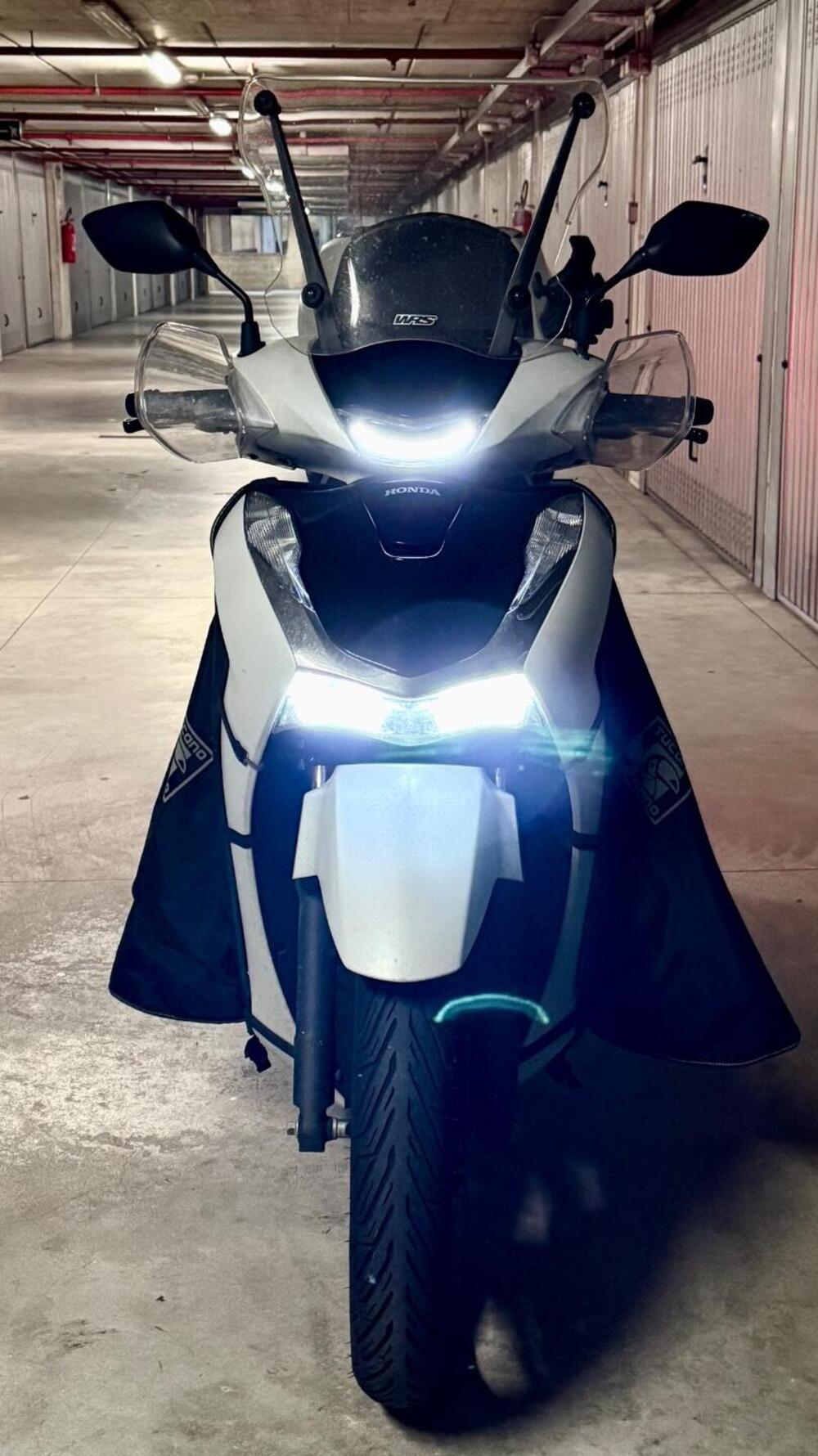 Honda SH 150i Sport (2022 - 23) (4)