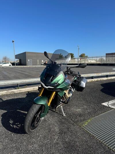 Moto Guzzi V100 Mandello S (2022 - 24) usata