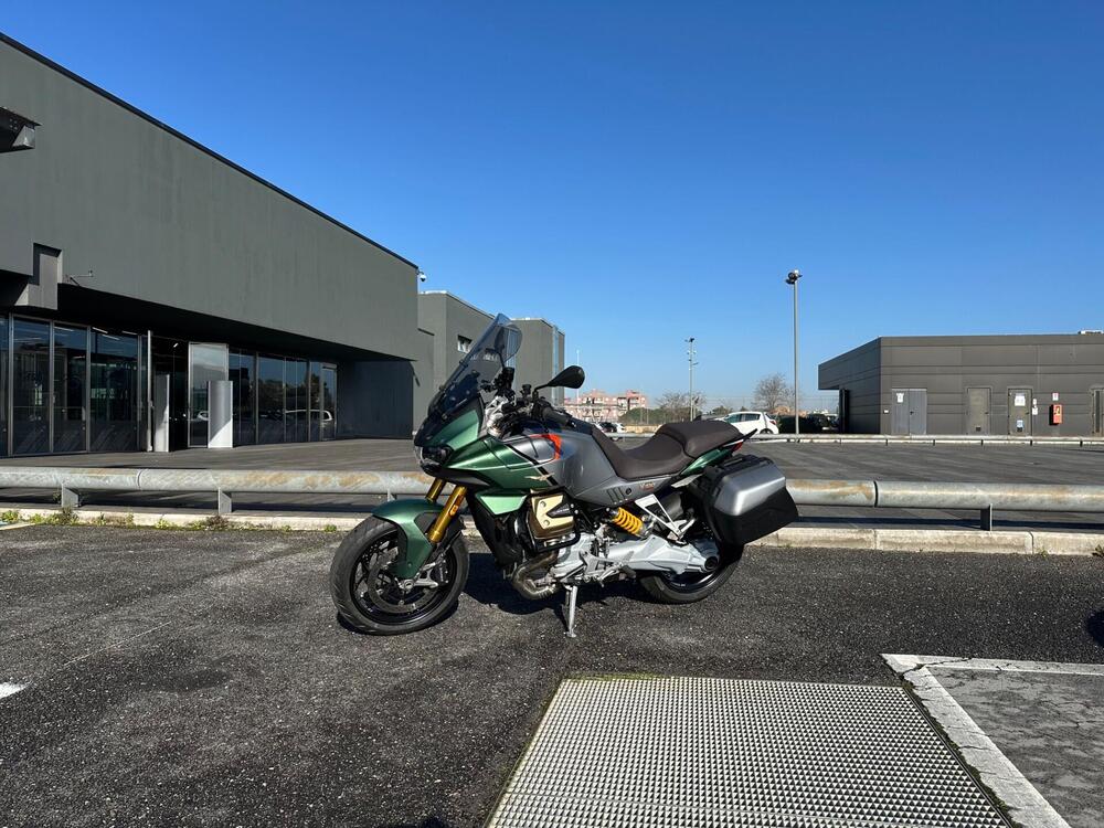 Moto Guzzi V100 Mandello S (2022 - 24) (2)