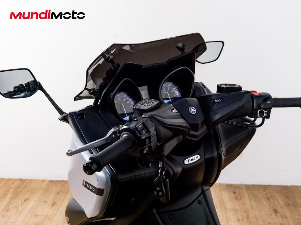 Yamaha T-Max 560 (2020 - 21) (11)