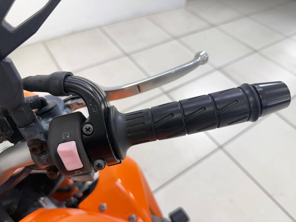 Kawasaki Z 1000 (2007 - 09) (11)