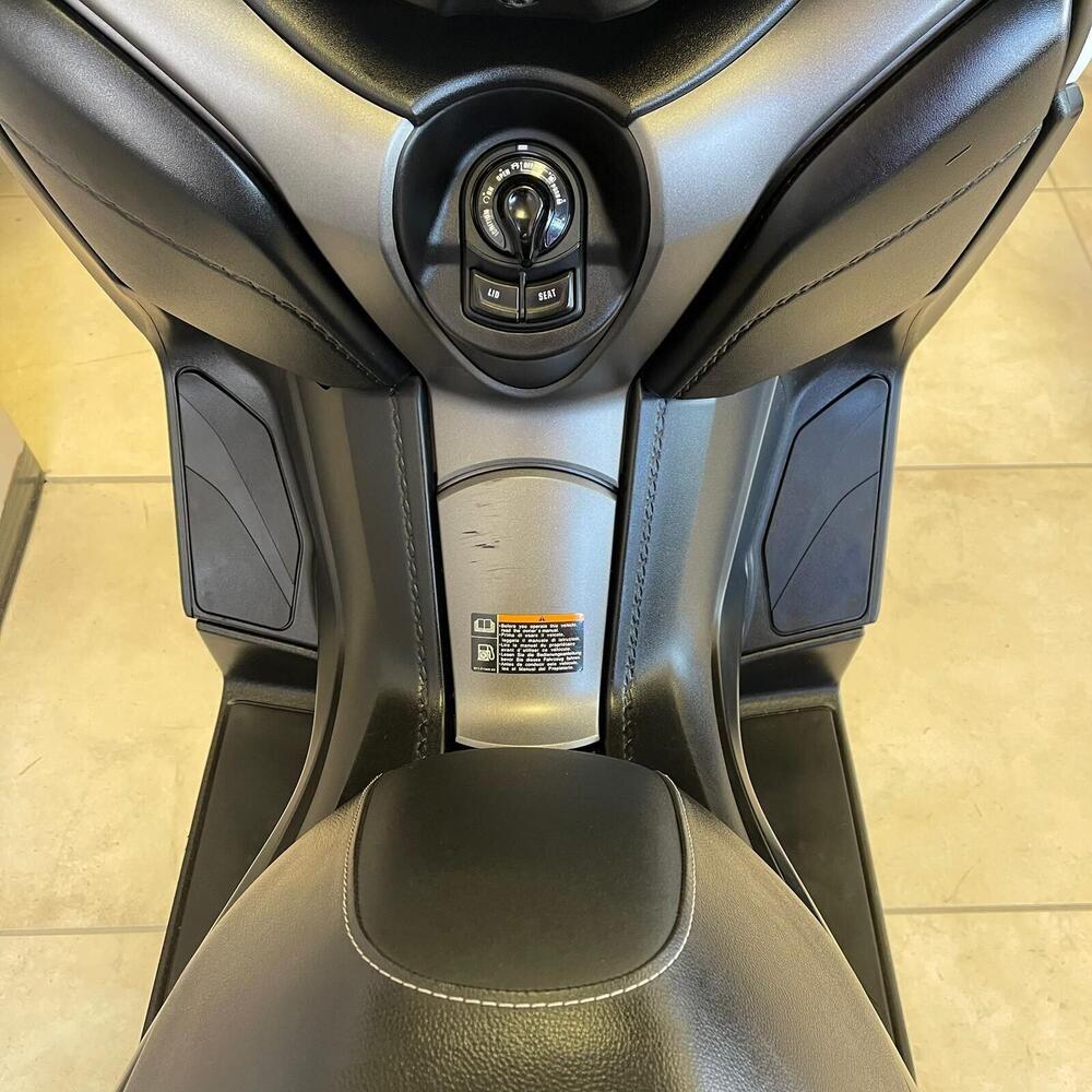 Yamaha X-Max 300 ABS (2017 - 20) (7)