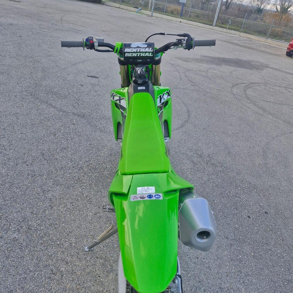 Kawasaki KX 450 (2025) (11)