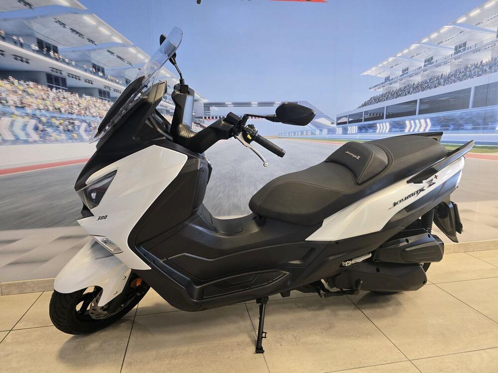 Sym Joymax 300 Z+ (2021 - 24) (11)