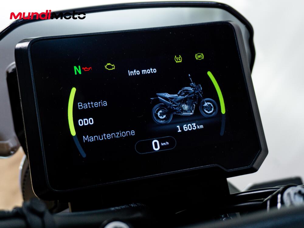 Husqvarna Svartpilen 801 (2024 - 26) (12)