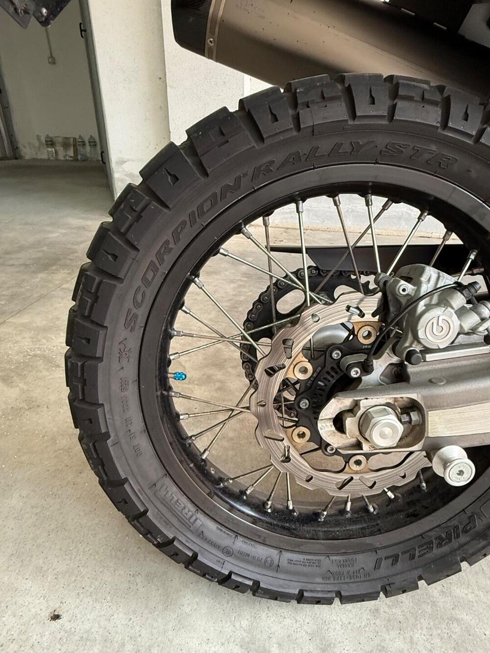 Husqvarna 701 Enduro (2022) (9)