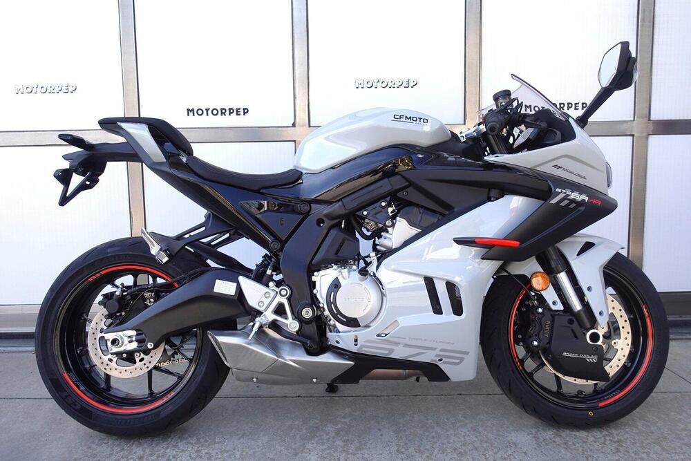 CFMOTO 675SR-R (2025 - 26) (2)