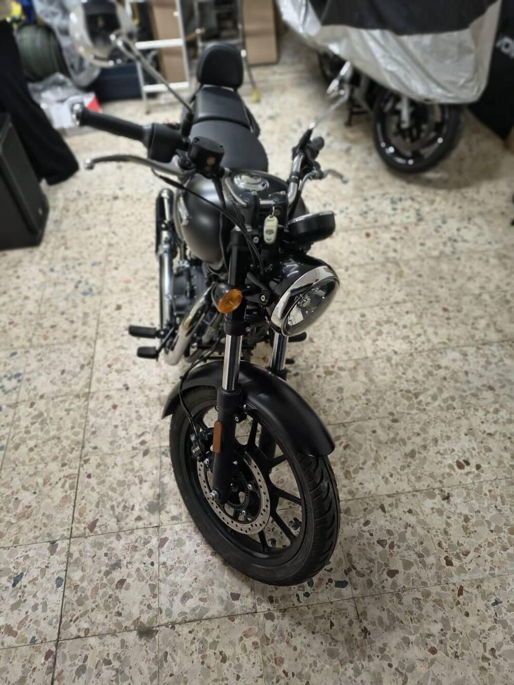 Royal Enfield Meteor 350 (2021 - 26) (4)