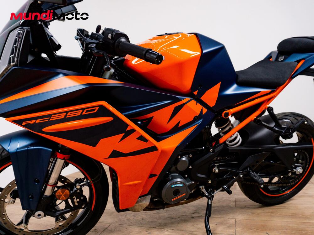 KTM RC 390 (2022 - 26) (9)