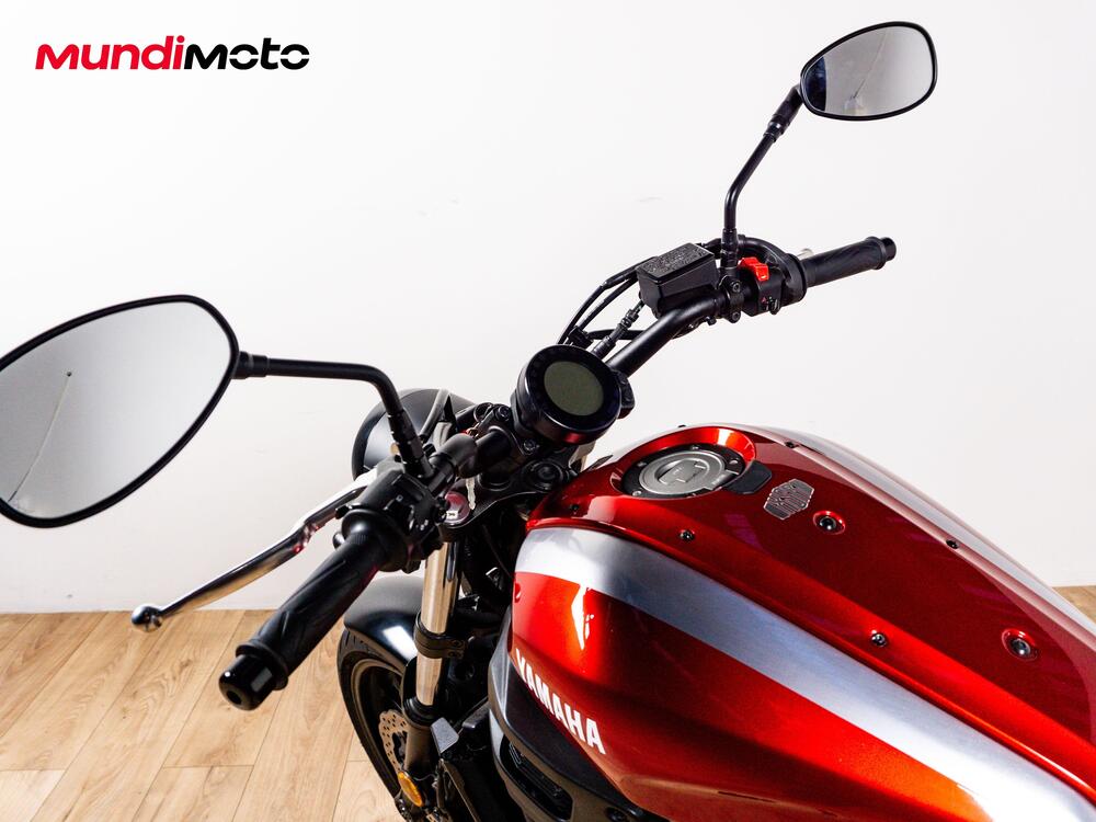 Yamaha XSR 700 (2021) (11)