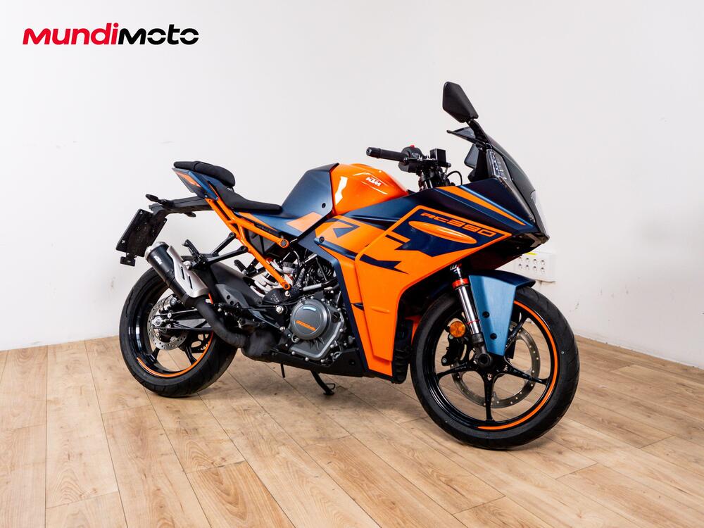 KTM RC 390 (2022 - 26) (2)
