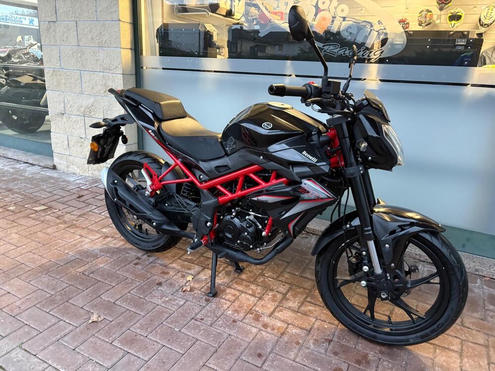 Benelli BN 125 (2021 - 25) (2)