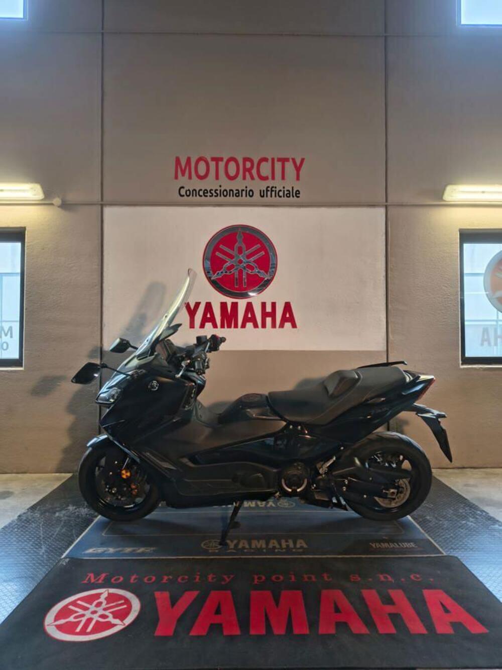 Yamaha T-Max 560 Tech Max (2022 - 24) (4)