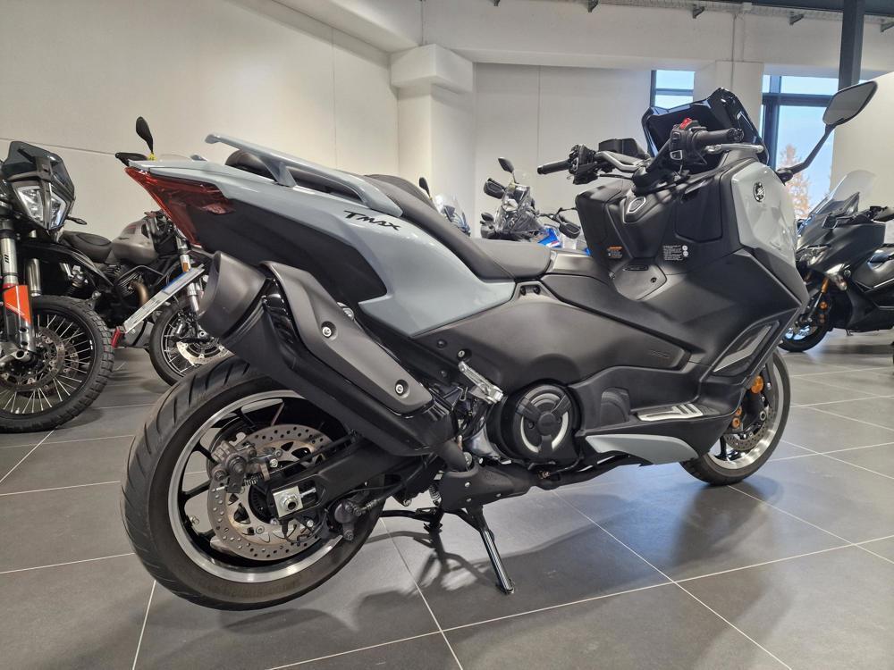 Yamaha T-Max 560 Tech Max (2025 - 26) (5)