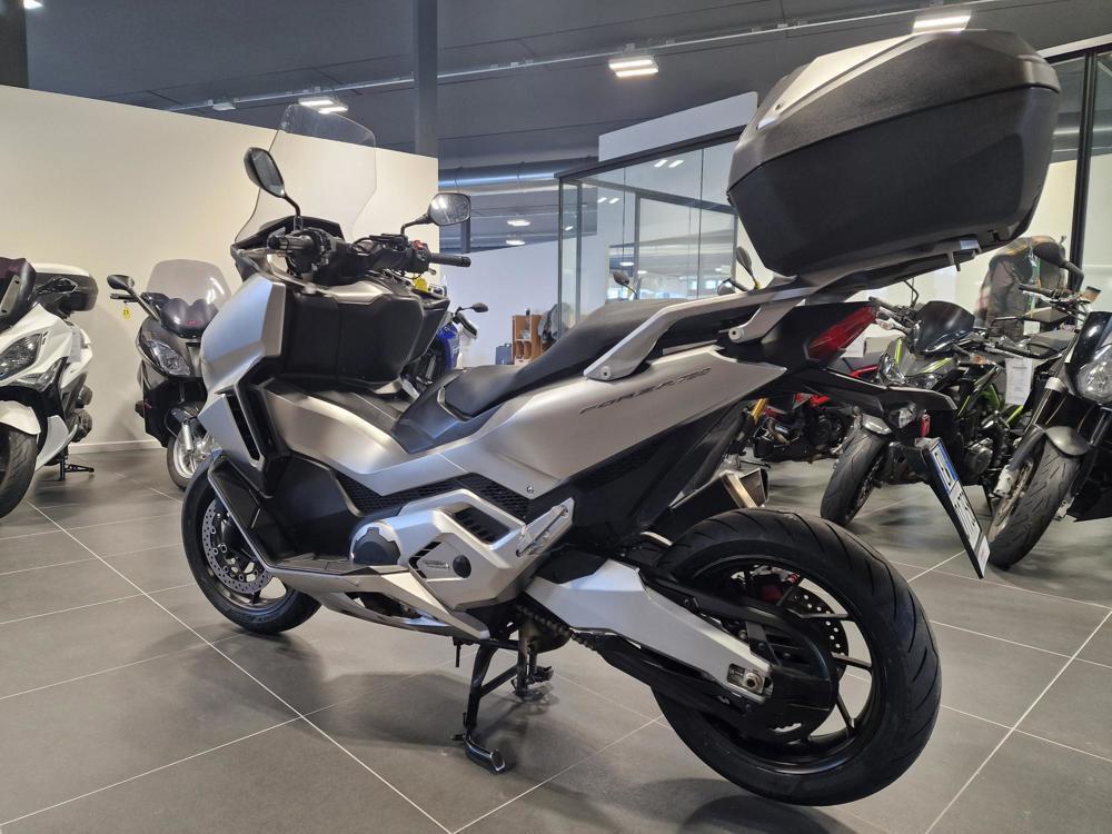 Honda Forza 750 DCT Urban (2021 - 24) (6)