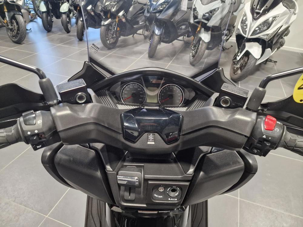 Suzuki Burgman AN 400 (2017 - 20) (2)