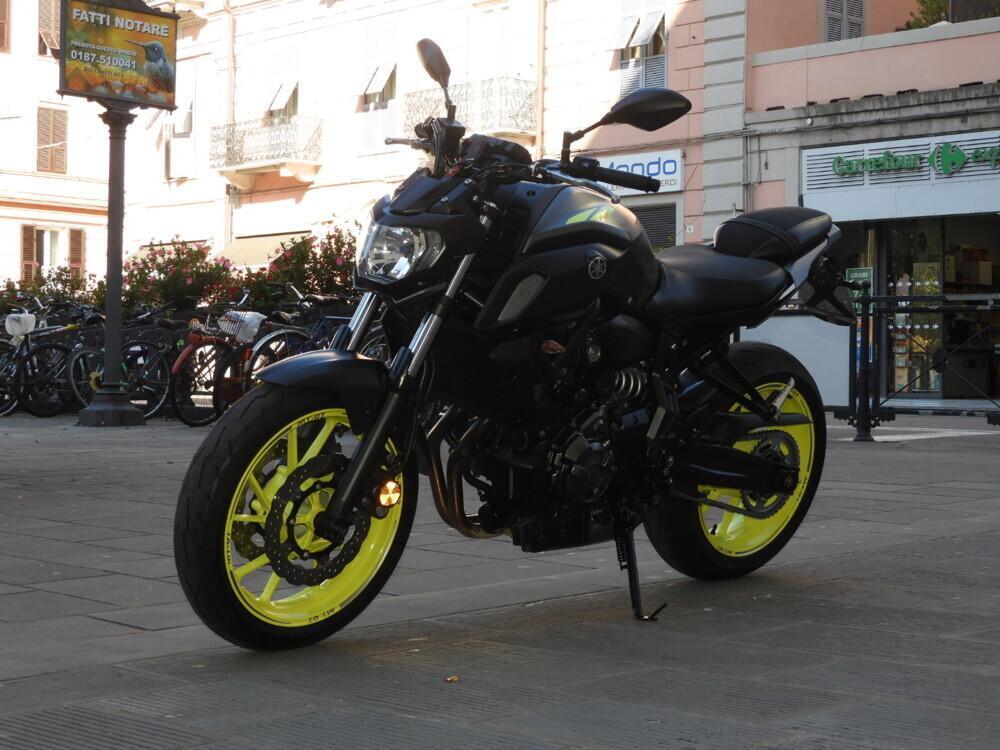 Yamaha MT-07 (2018 - 20) (3)