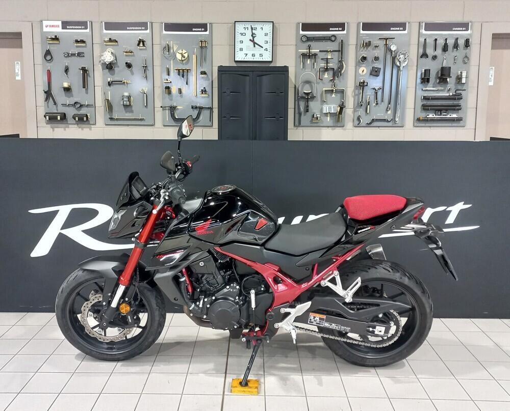 Honda CB 750 Hornet (2023 - 24) (2)